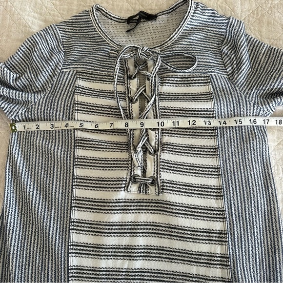 BCBGMaxAzria Lani Lace Up Front Embroidered Striped Knit Tunic Dress XXS - Picture 13 of 13